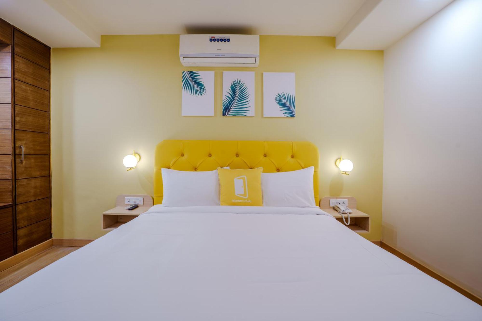 Bloom Hotel - Gk2 Yeni Delhi Oda fotoğraf
